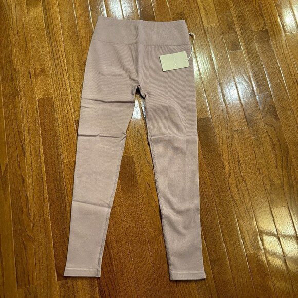 Everlane Seamless Leggings Light Purple - Picture 2 of 10